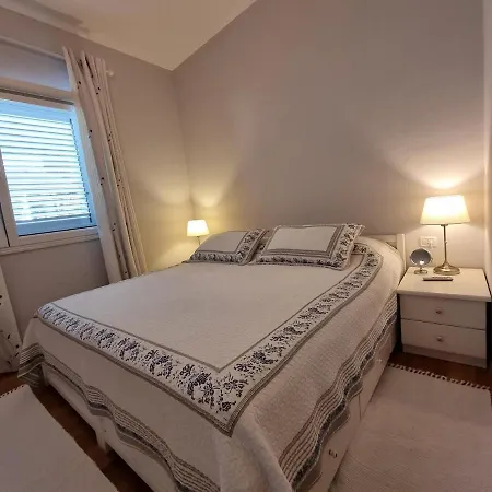 Seaside With Private Yard On Adriatic Coast Villa *