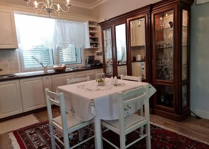 Seaside With Private Yard On Adriatic Coast 빌라 *