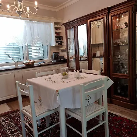 Seaside With Private Yard On Adriatic Coast ヴィラ *