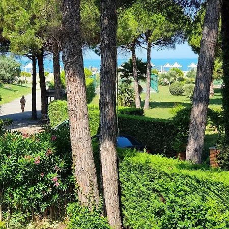 Seaside With Private Yard On Adriatic Coast ヴィラ *