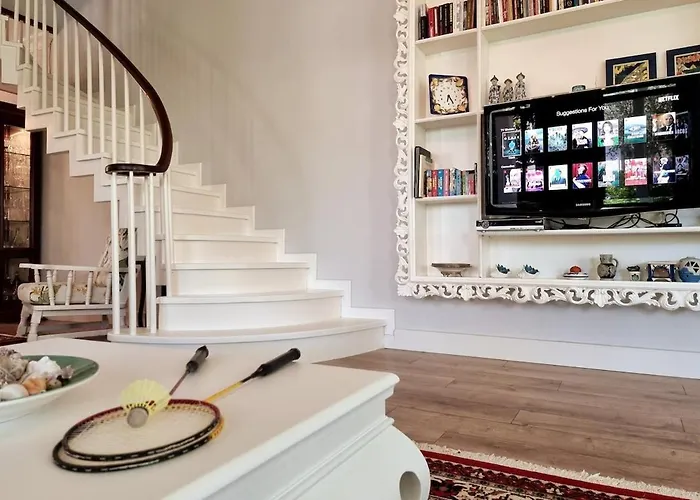 Villa Seaside With Private Yard On Adriatic Coast